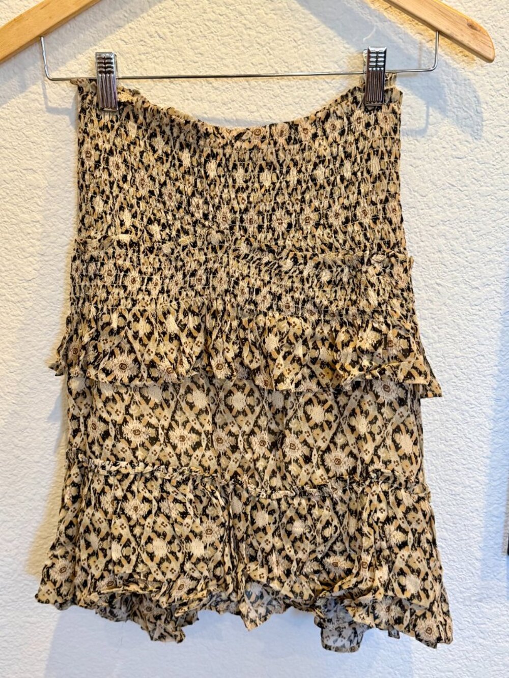 By Anthropologie Smocked Tiered Ruffle Mini Skirt Neutral Motif M NWT